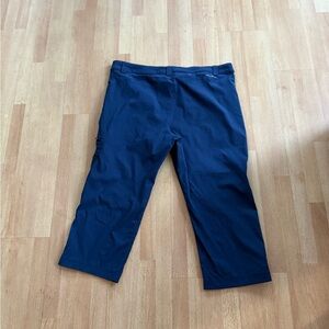 Eddie Bauer Dark Blue Trousers Cropped Pants Navy Sz 16